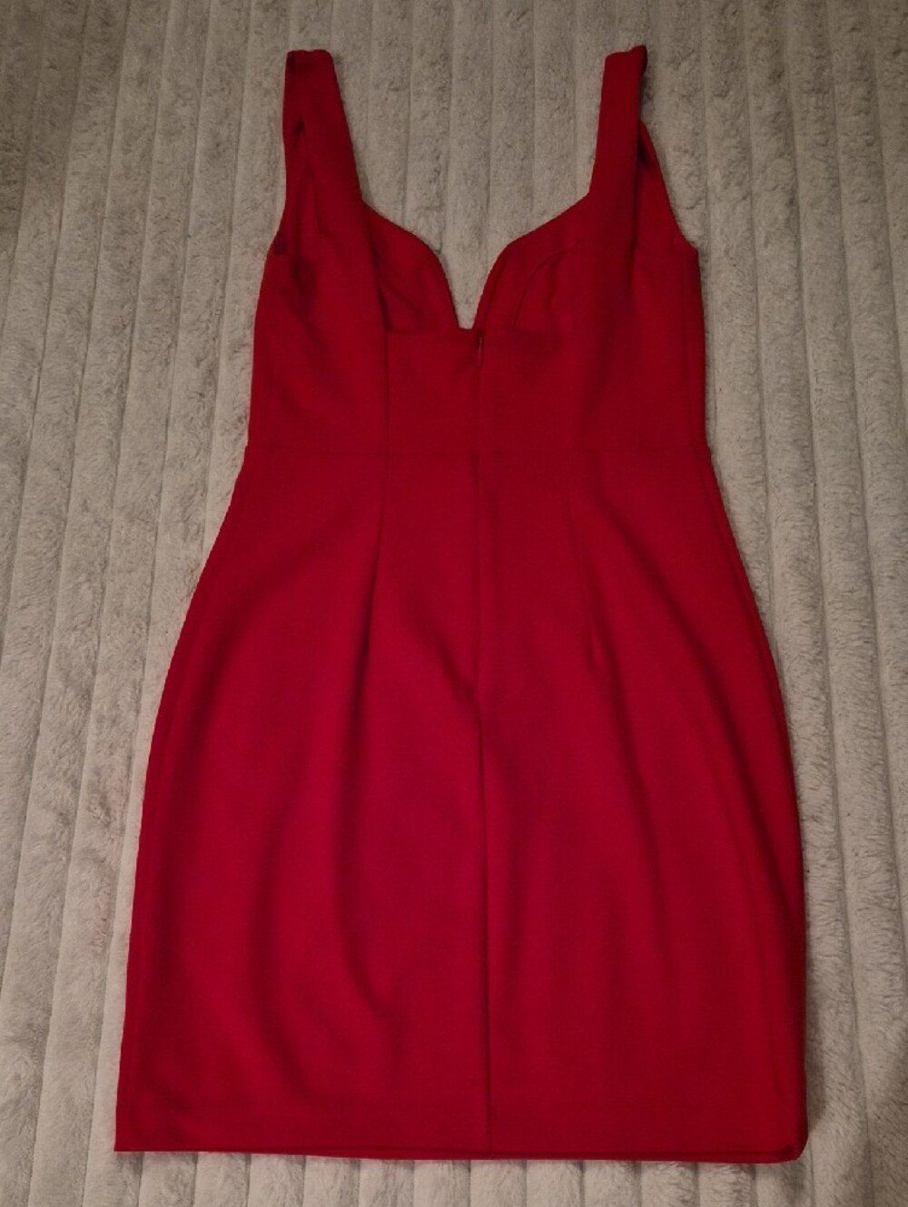Express Red V-Neck Mini Bodycon Dress - Picture 3 of 5